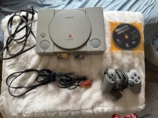 Pacote PlayStation 1 com Resident Evil Directors Cut  comprar usado  Enviando para Brazil