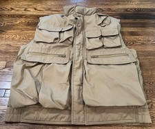 Cabela vest men for sale  Minneapolis