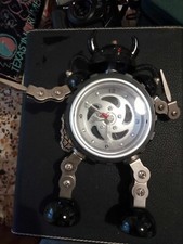 Orologio tavolo robot usato  Torino