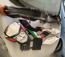 Plastiche aprilia 50 usato  Siracusa