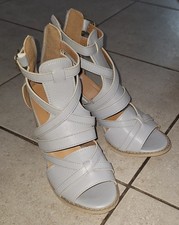 Sandales grises clair d'occasion  Saint-André-de-Sangonis
