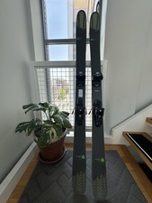 Men 2020 skis for sale  Washington