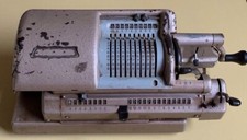 Alte rechenmaschine . gebraucht kaufen  Effeltrich