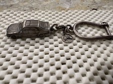 Chaveiro de carro Mercedez-Benz Classe C prata com anel em forma de D comprar usado  Enviando para Brazil