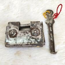 19 Vecchio Vintage Artigianale Spingere Sistema Ferro Lucchetto Originale Chiave comprar usado 19 Vecchio Vintage Artigianale Spingere Sistema Ferro Lucchetto Originale Chiave comprar usado  Enviando para Brazil