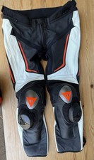 Usado, Calça de motocicleta Dainese Alpha Estiva branca/preta/vermelha fluo 54 | Como nova comprar usado Usado, Calça de motocicleta Dainese Alpha Estiva branca/preta/vermelha fluo 54 | Como nova comprar usado  Enviando para Brazil