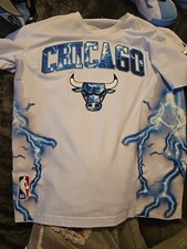 Camiseta masculina Pro Standard Chicago Bulls Lightning média tudo vendido separadamente comprar usado  Enviando para Brazil