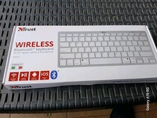 Tastiera wireless bluetooth usato  Milano