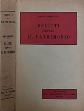 Delitti contro patrimonio. usato  Italia
