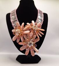 Collana fiori madreperla usato  Bologna