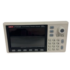 UNI-T UTG932E - Função portátil/gerador arbitrário de forma de onda (2 canais / 30 comprar usado  Enviando para Brazil