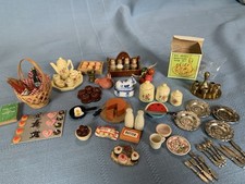 Usado, Lote de miniaturas vintage para casa de bonecas cozinha jantar comida pratos de metal talheres 1:12 comprar usado  Enviando para Brazil