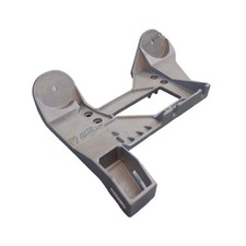 Staffa supporto motore usato Staffa supporto motore usato  Aversa