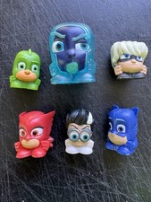 Lot masks mash for sale  Riceville