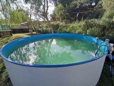 Piscinafuoriterrarotonda dream usato  Aprilia