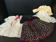 Lindos vestidos de boneca feitos à mão padrão floral e utensílios de dormir 12" de comprimento - Conjunto 3 comprar usado  Enviando para Brazil