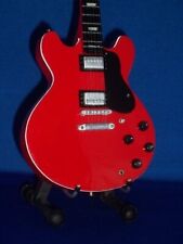 Guitarra vermelha miniatura para recordações de presente CHUCK BERRY SUPORTE GRÁTIS display comprar usado  Enviando para Brazil
