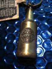 Porte clef guiness d'occasion  Rochechouart