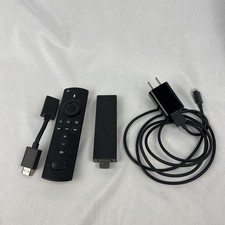Amazon Fire TV Stick dispositivo de mídia streaming 4K E9L29Y com controle remoto de voz -Leia-, usado comprar usado  Enviando para Brazil