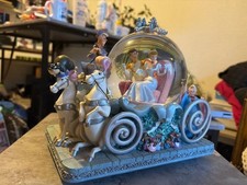 Boule neige cendrillon d'occasion  Saint-Macaire