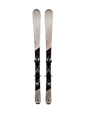 Women skis salomon for sale  READING