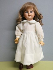 Poupée ancienne ravissante d'occasion Poupée ancienne ravissante d'occasion  La Rivière-de-Corps