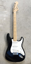 Usado, GUITARRA ELÉTRICA SQUIER FENDER STRATOCASTER/STRAT AFFINITY PRETA E BRANCA TESTADA comprar usado Usado, GUITARRA ELÉTRICA SQUIER FENDER STRATOCASTER/STRAT AFFINITY PRETA E BRANCA TESTADA comprar usado  Enviando para Brazil