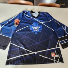 Camiseta de hóquei vintage anos 90 Nike Team NHL Street Toronto Maple Leafs. Tamanho grande comprar usado Camiseta de hóquei vintage anos 90 Nike Team NHL Street Toronto Maple Leafs. Tamanho grande comprar usado  Enviando para Brazil