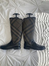 Burberry regenstiefel super gebraucht kaufen  Gründau