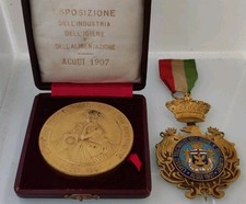 Lotto medaglia croce usato  Bra