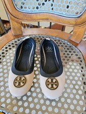 Usado, Sapato plano Tory Burch 39 8 feminino couro bege logotipo balé 8,5 preto comprar usado  Enviando para Brazil