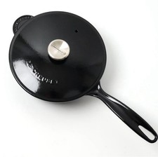 Creuset saucepan black d'occasion  Expédié en Belgium