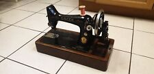 Singer sewing machine for sale  CREDITON