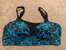 Sutiã esportivo Champion Power Shape Max acolchoado embutido preto azul design grande comprar usado Sutiã esportivo Champion Power Shape Max acolchoado embutido preto azul design grande comprar usado  Enviando para Brazil