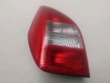 Feu arrière gauche d'occasion Feu arrière gauche d'occasion  Billère