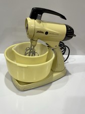 Antigo 1950 Sunbeam Mixmaster Amarelo Suporte Mixer Completo 2 Orig Glasbakes FLAW comprar usado  Enviando para Brazil