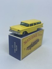 Matchbox Lesney 31 Ford Station Wagon em raro amarelo prata rodas repro caixa comprar usado  Enviando para Brazil