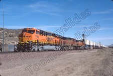 Slide Original - BNSF ES44C4 7199 Novo em folha! & Train In Cajon Pass 12/13 comprar usado  Enviando para Brazil