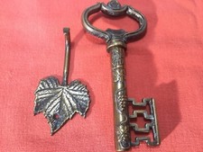 Antique brass key d'occasion  Expédié en Belgium