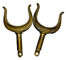 Antigo Vintage Latão Oarlock Bloqueios de Remo Garfos Abertos Par 2" Polegadas Abertura Barco a Remo comprar usado Antigo Vintage Latão Oarlock Bloqueios de Remo Garfos Abertos Par 2" Polegadas Abertura Barco a Remo comprar usado  Enviando para Brazil