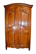 Antico armadio stile usato  Borgo San Dalmazzo