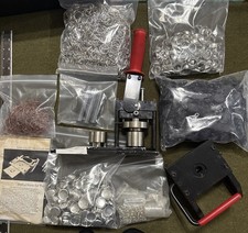 Usado, Máquina de fazer botões Tecre modelo 100 perfurador 1313 🇺🇸 com muitos extras comprar usado Usado, Máquina de fazer botões Tecre modelo 100 perfurador 1313 🇺🇸 com muitos extras comprar usado  Enviando para Brazil