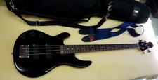 Basse gauchère yamaha d'occasion  Village-Neuf