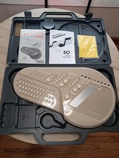omnichord usato omnichord usato Spedire a Italy