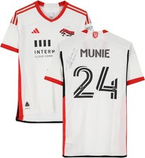 Camiseta branca Daniel Munie San Jose Earthquakes assinada MU #24 - Temporada 2024 - G comprar usado  Enviando para Brazil