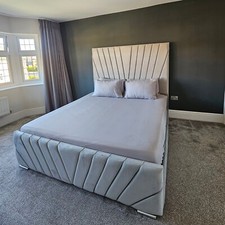 Luxury victoria lined for sale  CLITHEROE