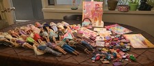 24 Barbies e muitos acessórios Mattel comprar usado  Enviando para Brazil