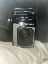 Rádio AM FM portátil vintage anos 80 Lenoxx Sound Sports modelo PR-35m não testado comprar usado Rádio AM FM portátil vintage anos 80 Lenoxx Sound Sports modelo PR-35m não testado comprar usado  Enviando para Brazil