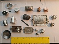 Lote de platos de metal miniatura vintage para casa de muñecas cocina té comedor (20 piezas) segunda mano  Embacar hacia Mexico