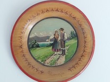 Usado, Placa de parede de madeira Eslovênia anos 60/traje nacional/folclore/prato decorativo comprar usado  Enviando para Brazil